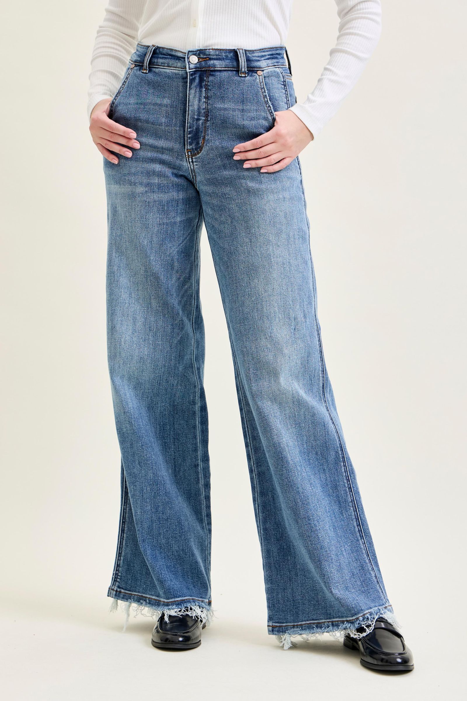 Retro Wide Fit Judy Blue Jeans 82648