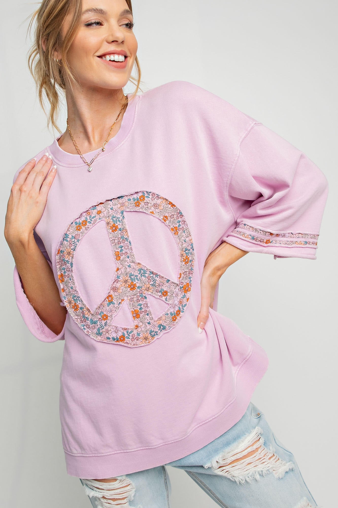 Cici Half Sleeve Peace Sign Top in Pink