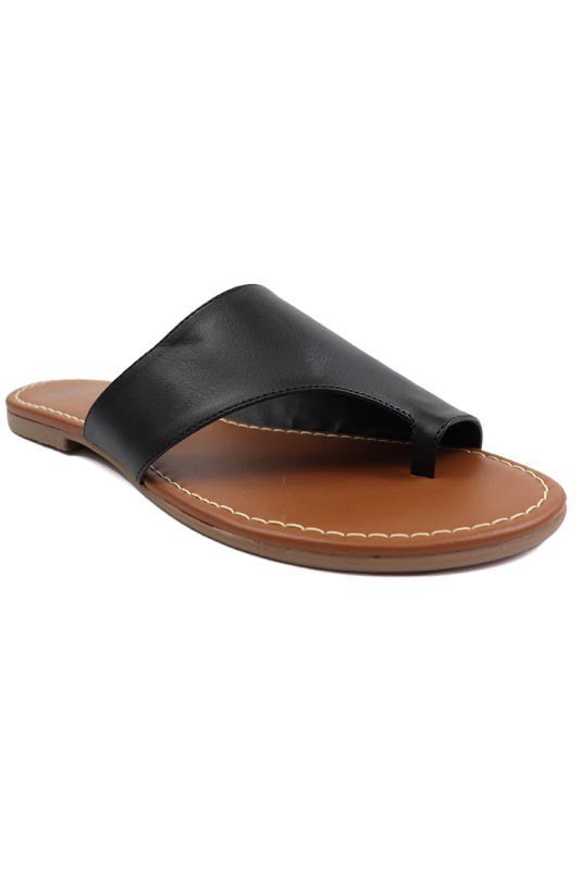 Lili Toe Cuff Sandals in Black