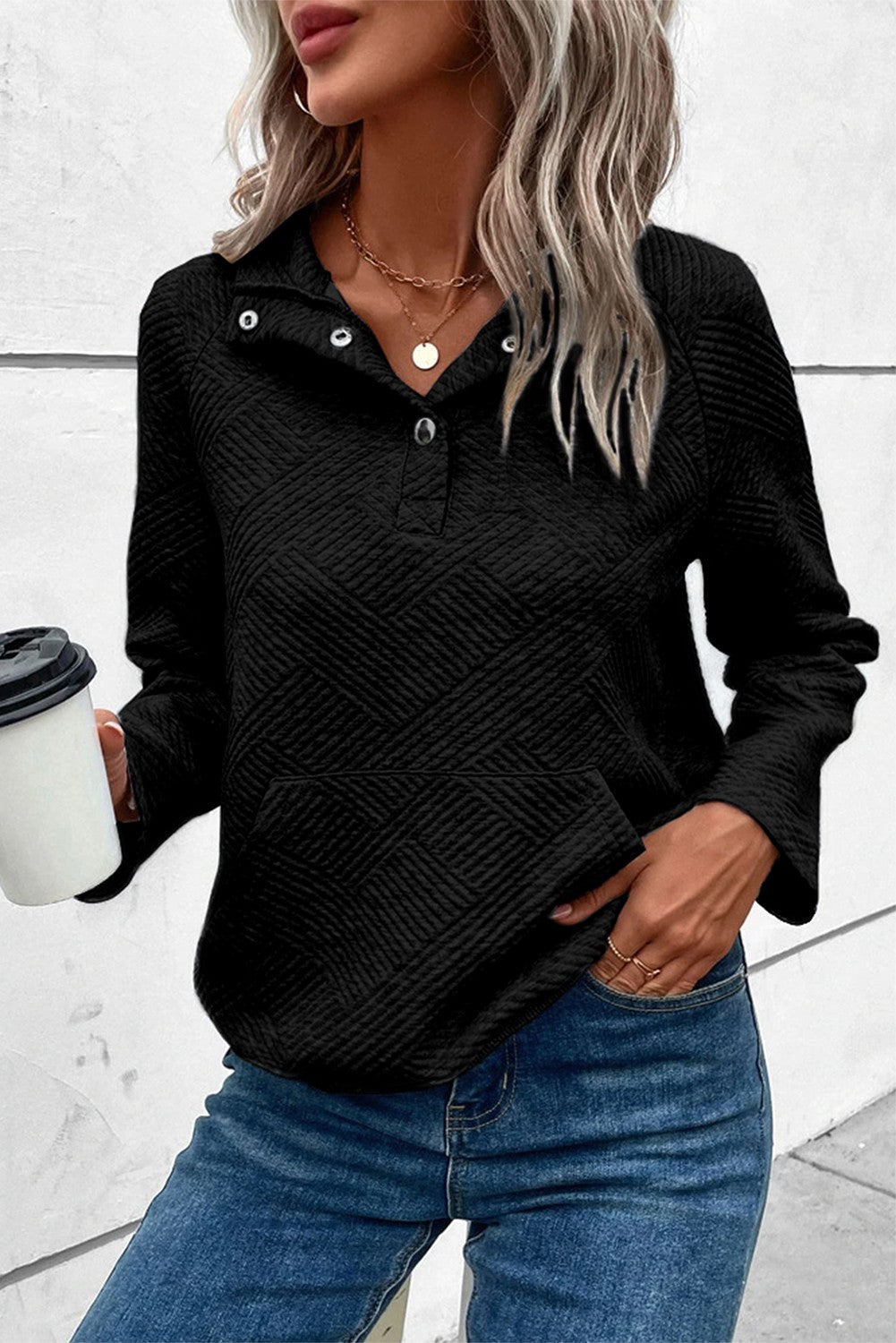 Lila Textured Knit Pullover Sweatshirt in Black