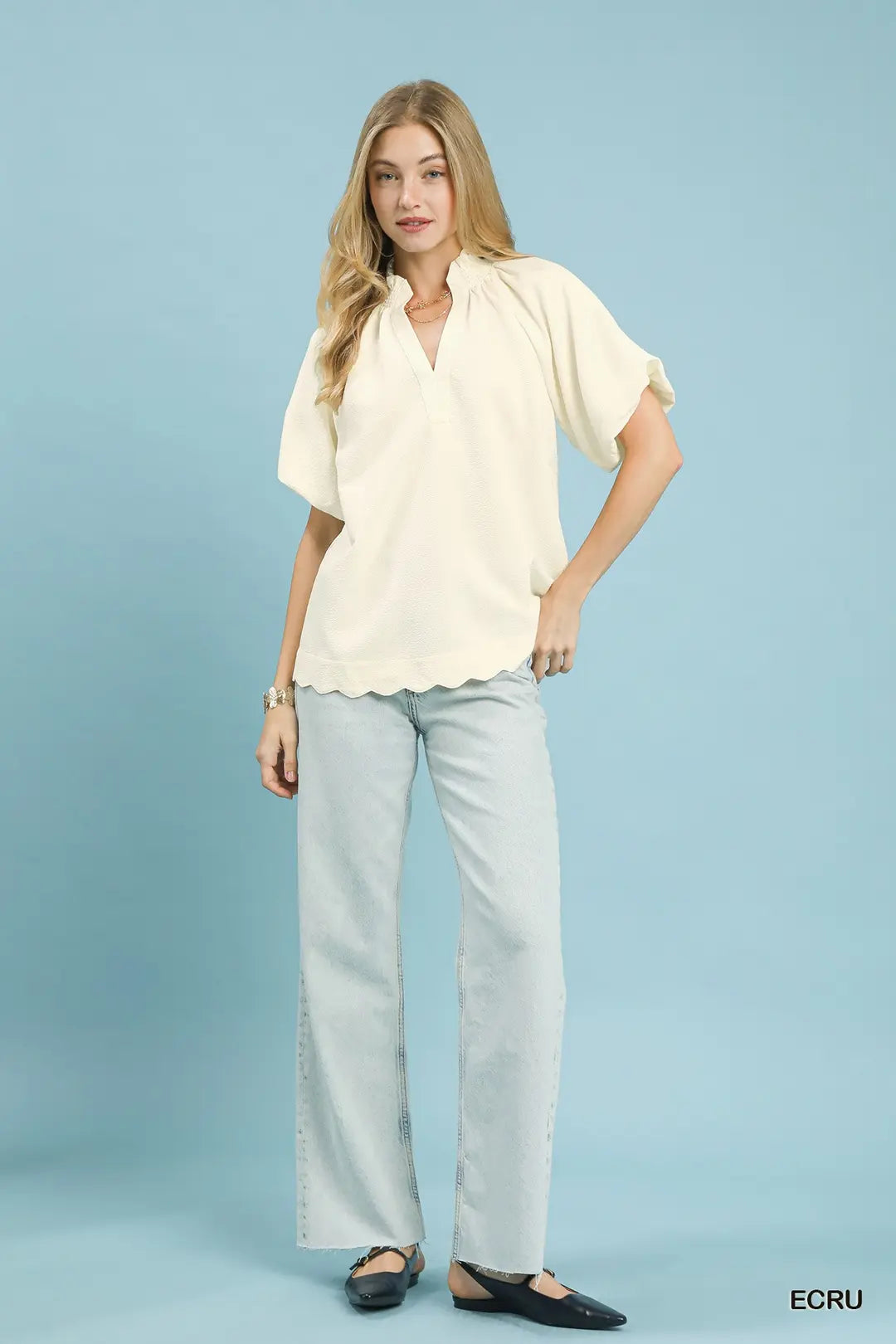 Cream Scalloped Hem Textured Blouse C5723