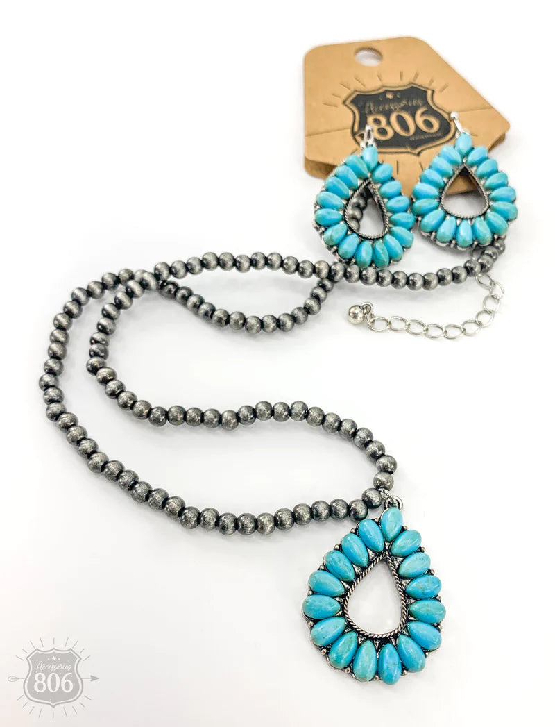 Opened Teardrop With Turquoise Stones Necklace & Earrings