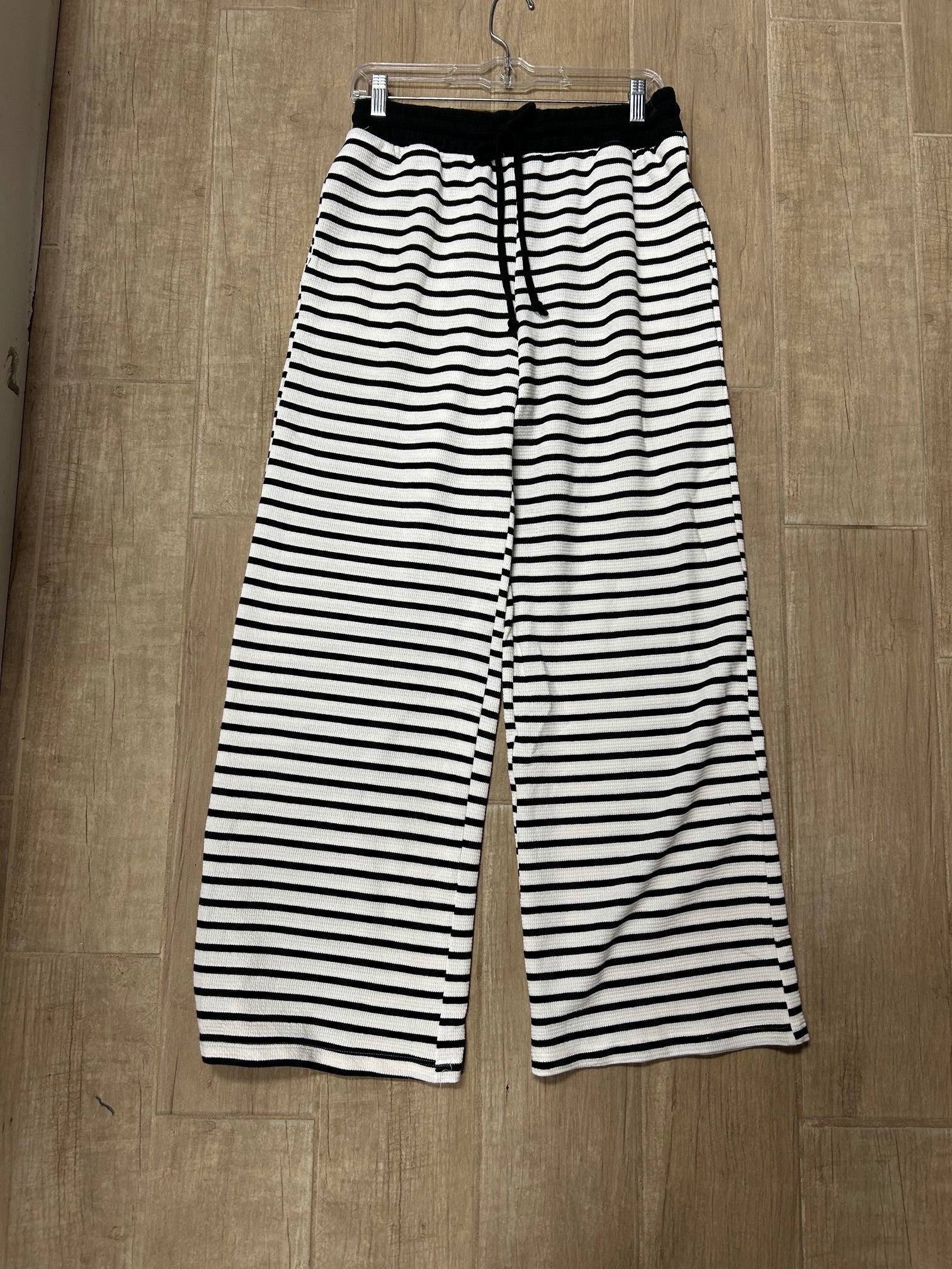 Blk/Wht Striped Pants P-41323